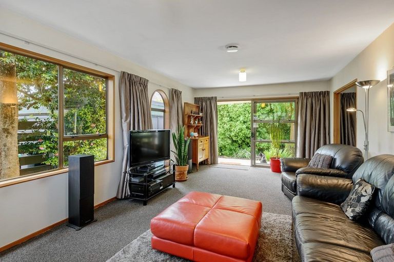 Photo of property in 12a Manuka Street, Mairehau, Christchurch, 8013