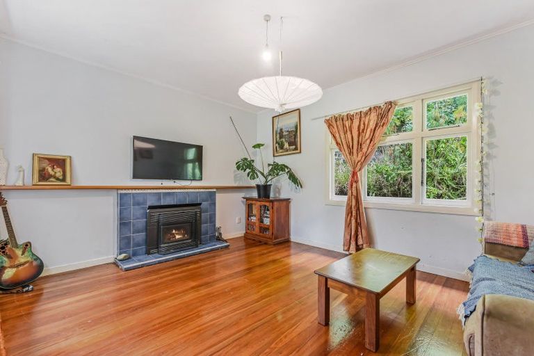 Photo of property in 74 Locking Street, Nelson South, Nelson, 7010