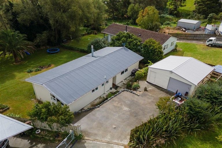Photo of property in 20 Derrick Road, Kawakawa, 0210