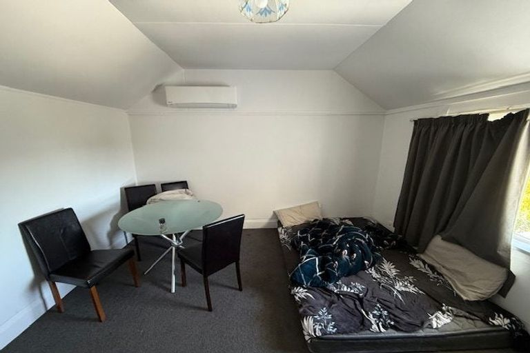 Photo of property in 6 Roxburgh Grove, Petone, Lower Hutt, 5012