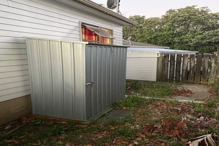 Photo of property in 22 Burbank Avenue, Manurewa, Auckland, 2102