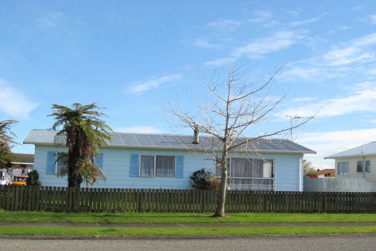 Photo of property in 11 Vincent Drive, Levin, 5510