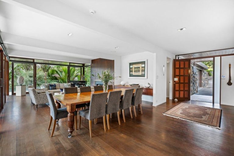 Photo of property in 20 Oscar Road, Greenhithe, Auckland, 0632