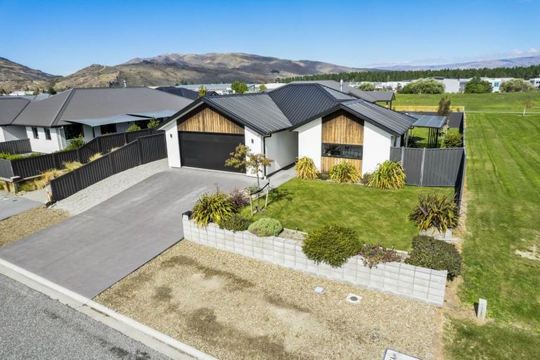 Photo of property in 21 Olds Crescent, Cromwell, 9310