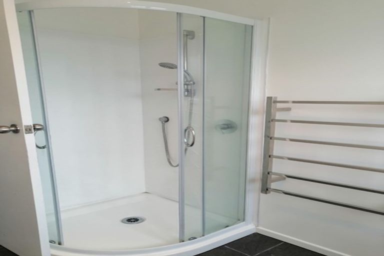 Photo of property in 2/46 Airfield Road, Takanini, 2112