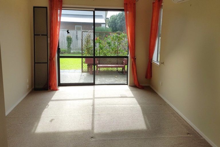 Photo of property in 71 Pyle Road West, One Tree Point, 0118