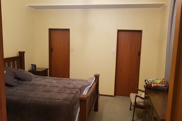 Photo of property in 8 Russell Street, Otane, 4202