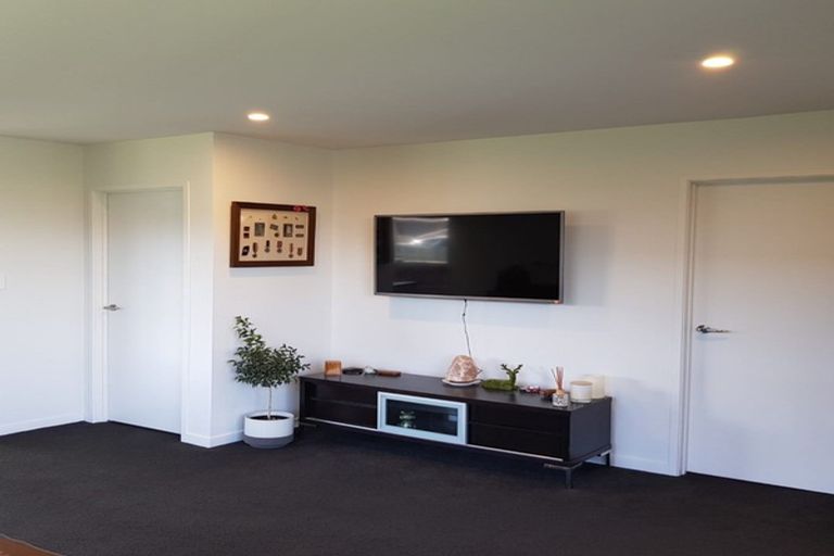 Photo of property in 6 Tomairangi Crescent, Pukekohe, 2120