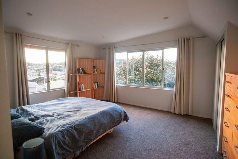 Photo of property in 5 Awa Road, Miramar, Wellington, 6022