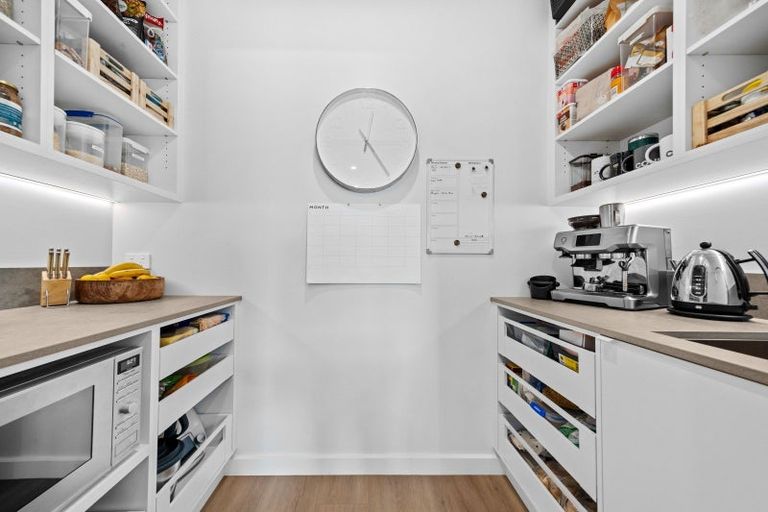 Photo of property in 24 Plains Avenue, Masterton, 5810