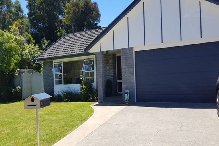 Photo of property in 4 Alley Place, Taradale, Napier, 4112