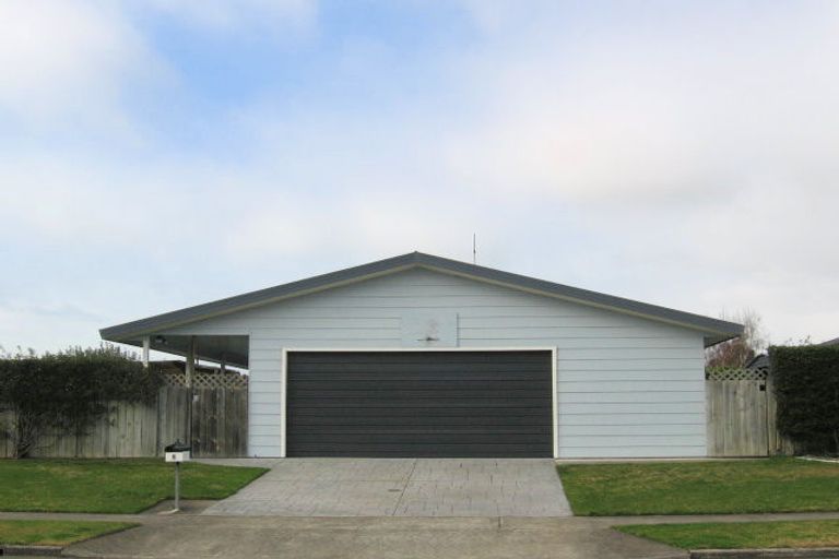 Photo of property in 5 Alan Styles Place, Greenmeadows, Napier, 4112