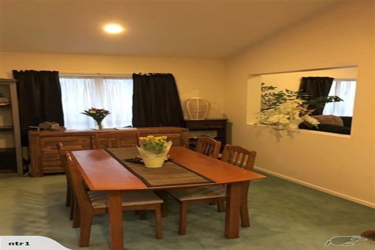 Photo of property in 4 Mattalie Place, Manurewa, Auckland, 2105