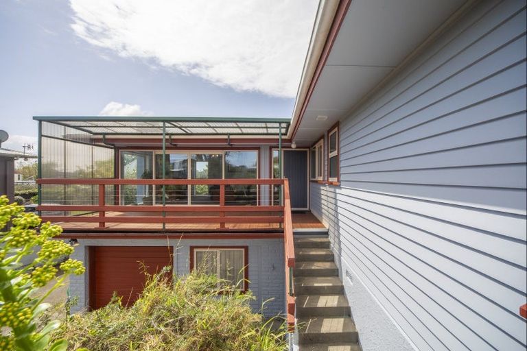 Photo of property in 39 Lincoln Terrace, Hokowhitu, Palmerston North, 4410