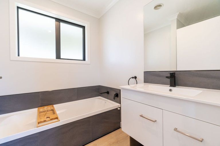 Photo of property in 9 Millar Place, Te Anau, 9679