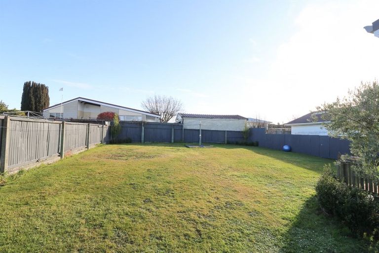Photo of property in 24 Avenue Road, West End, Timaru, 7910