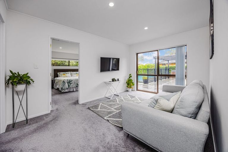 Photo of property in 36 Brylee Drive, Conifer Grove, Takanini, 2112