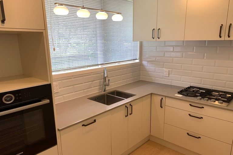 Photo of property in 5 Aorangi Road, Paraparaumu, 5032