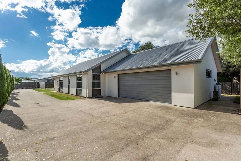 Photo of property in 10 William James Close, Mosgiel, 9024