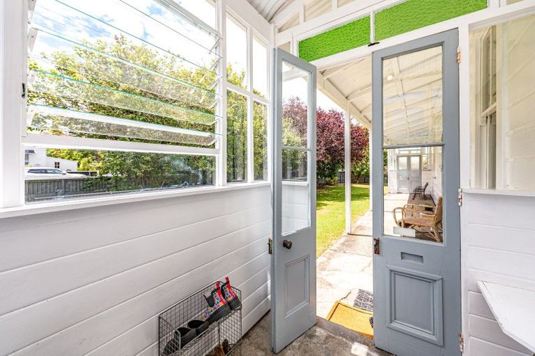 Photo of property in 27 Brassey Road, Saint Johns Hill, Whanganui, 4500