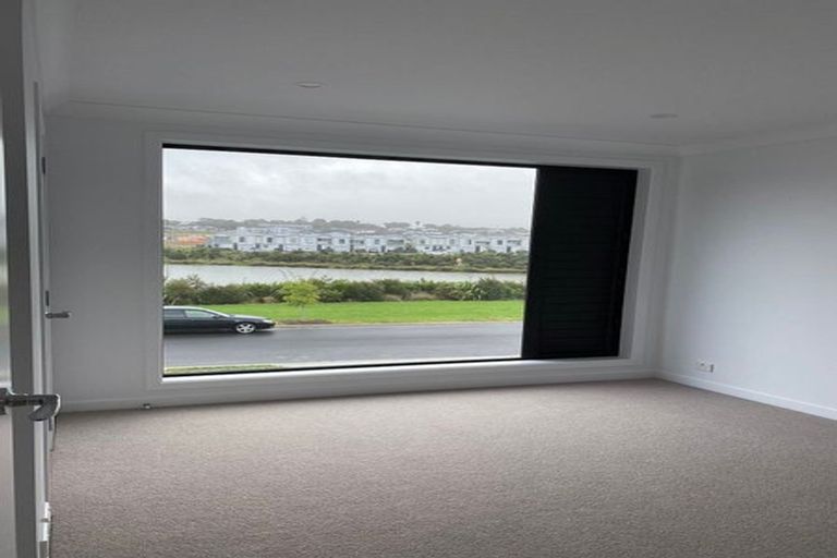 Photo of property in 51 Koura Drive, Red Beach, 0932