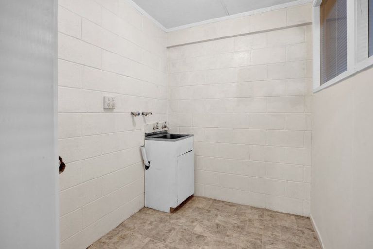 Photo of property in 11-13 Miro Street, Merrilands, New Plymouth, 4312