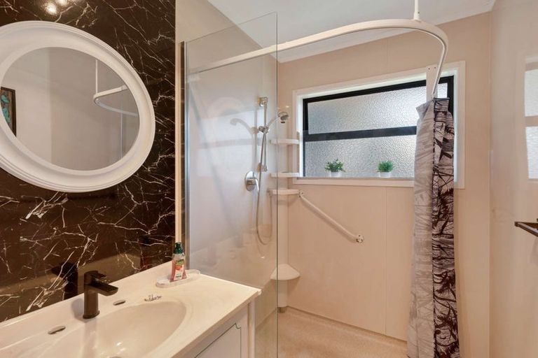 Photo of property in 3a Broadbelt Grove, Levin, 5510