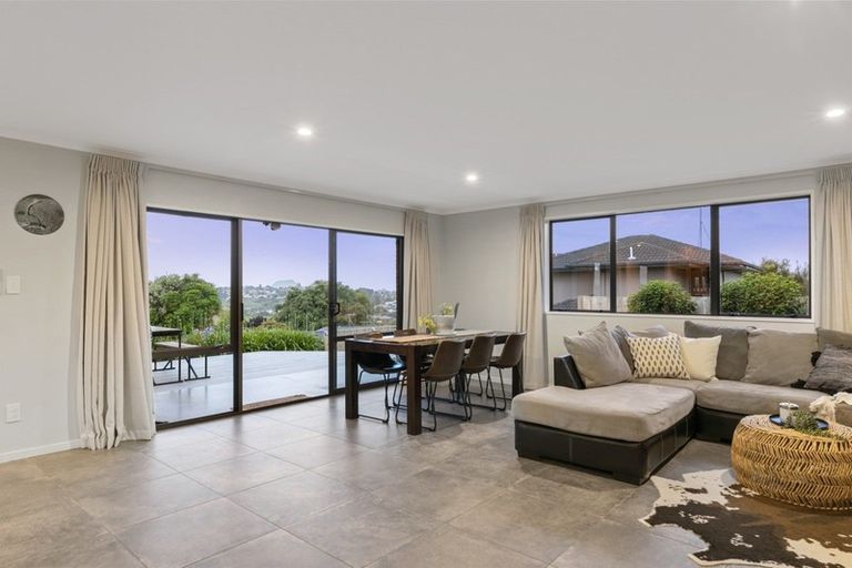 Photo of property in 33 Hallmark Rise, Bethlehem, Tauranga, 3110