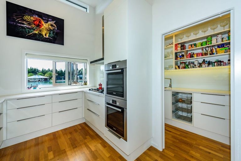 Photo of property in 28 Oakgrove Drive, Rangiora, 7400