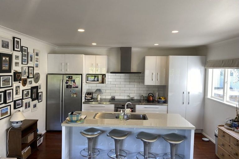 Photo of property in 42 Margaret Avenue, Havelock North, 4130