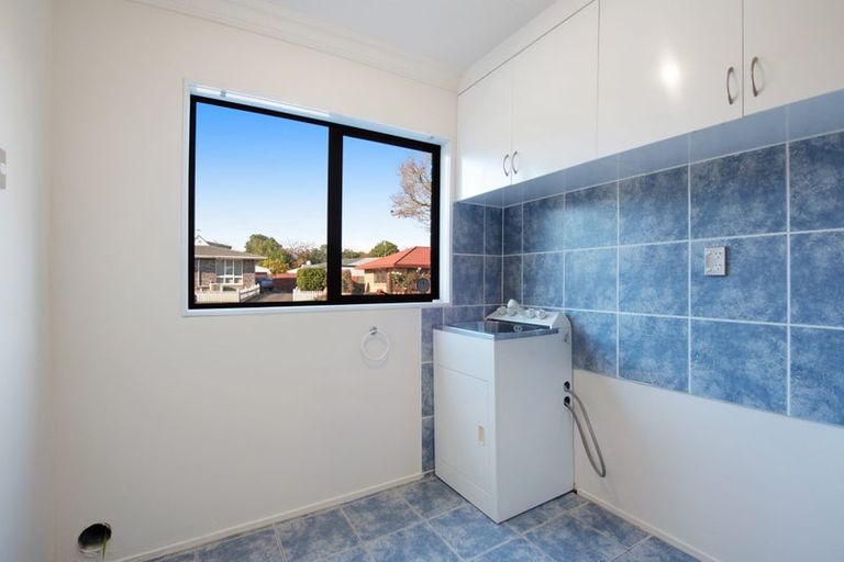 Photo of property in 16 Regal Street, Levin, 5510