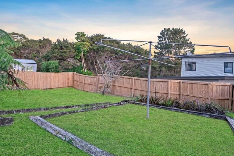 Photo of property in 87 West Harbour Drive, West Harbour, Auckland, 0618