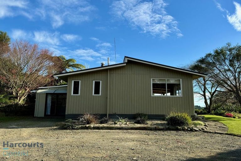 Photo of property in 33 Hiwarau Road, Kutarere, Opotiki, 3198