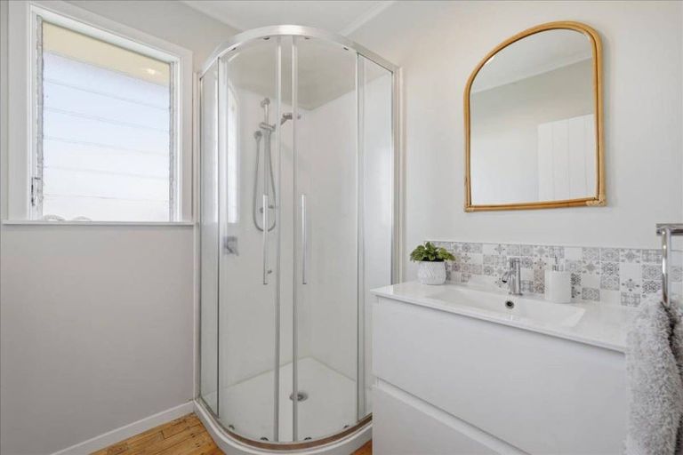 Photo of property in 9 Gordon Street, Te Puke, 3119