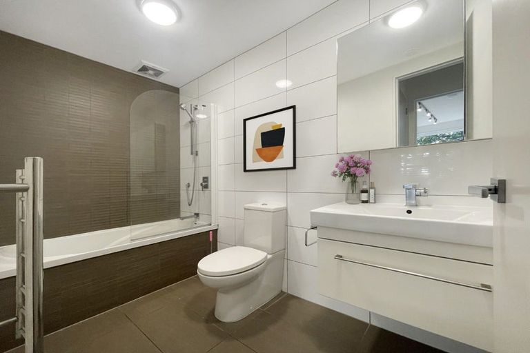 Photo of property in Revolucion Apartments, 104n/28 Torrens Terrace, Mount Cook, Wellington, 6011