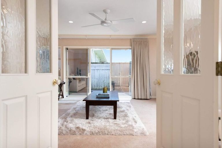 Photo of property in 17 Lilac Place, Otumoetai, Tauranga, 3110