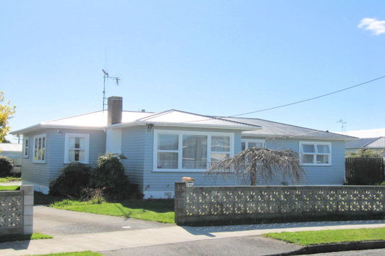 Photo of property in 31 Bledisloe Street, Levin, 5510