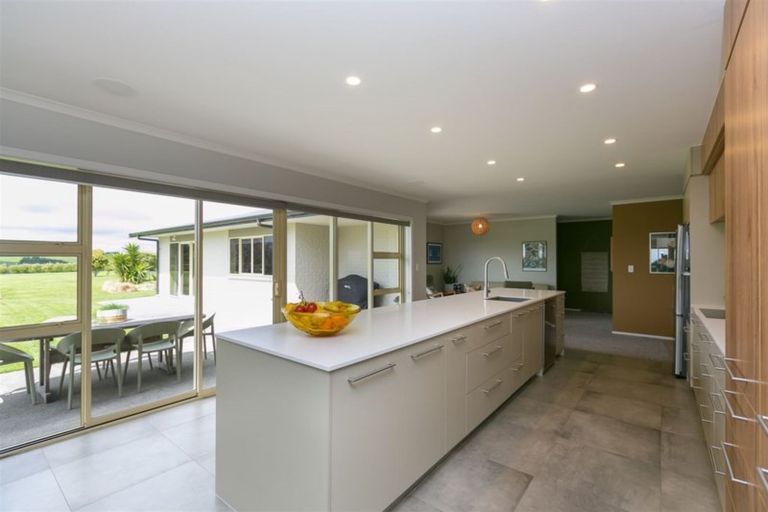 Photo of property in 457 Upland Road, Tarurutangi, New Plymouth, 4372