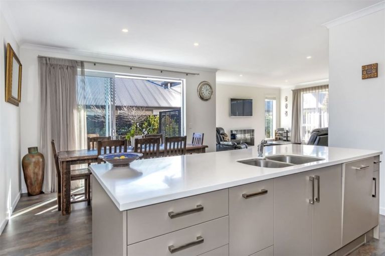 Photo of property in 4 Westburn Place, Prebbleton, 7604