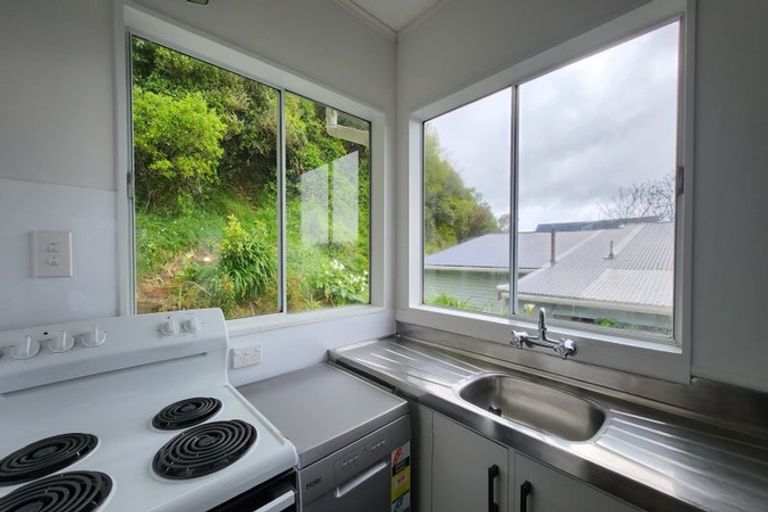 Photo of property in 30b Truscott Avenue, Johnsonville, Wellington, 6037