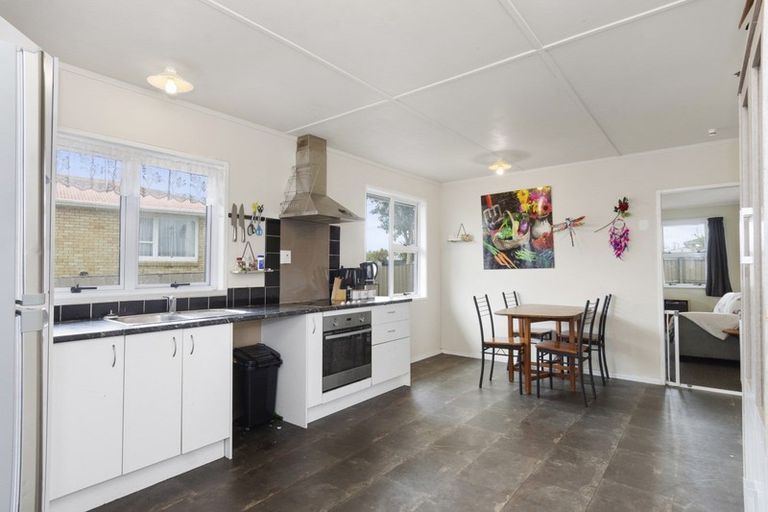 Photo of property in 13 Donovan Street, Te Puke, 3119