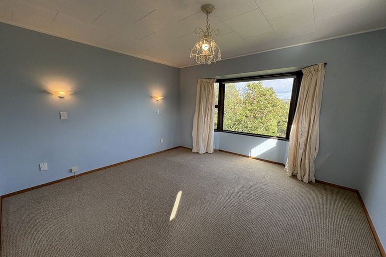 Photo of property in 1/54 Muritai Crescent, Havelock North, 4130