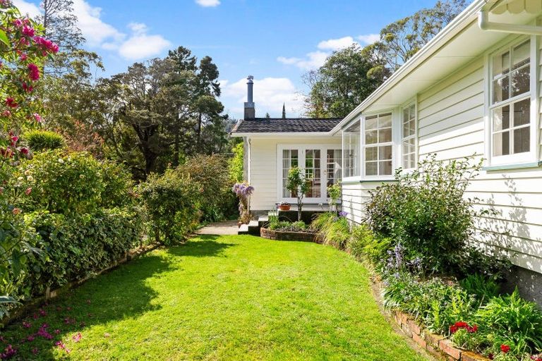 Photo of property in 4 Freemans Way, Pinehaven, Upper Hutt, 5019