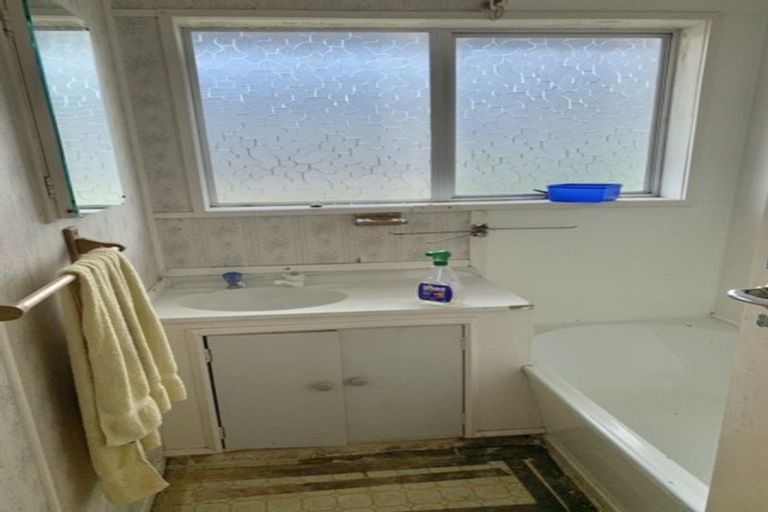 Photo of property in 3 Robert Mckeen Street, Otaki Beach, Otaki, 5512