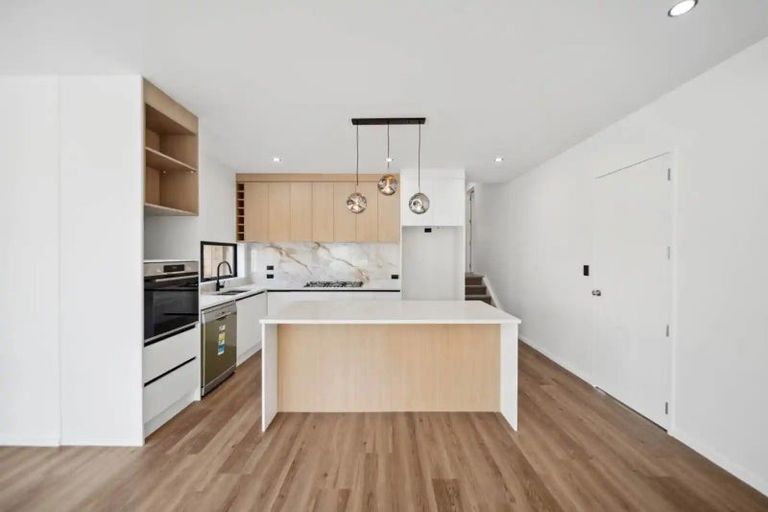 Photo of property in 28 Will Street, Huapai, Kumeu, 0810