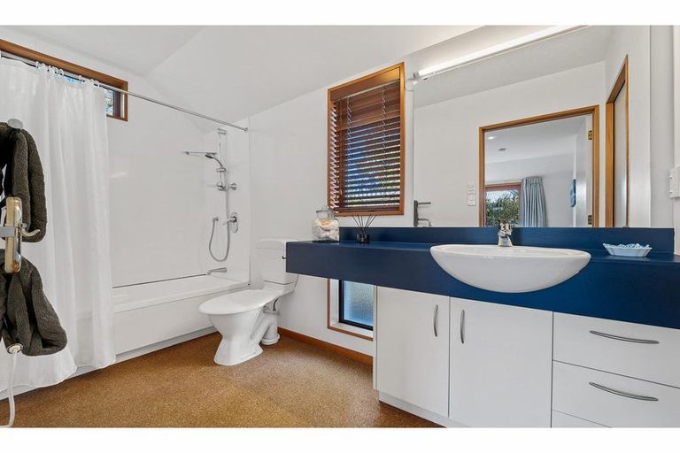 Photo of property in 25a Reeves Road, Opawa, Christchurch, 8023