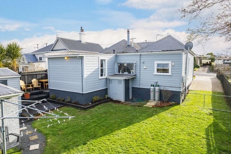 Photo of property in 17 Stanley Street, Kenmure, Dunedin, 9011