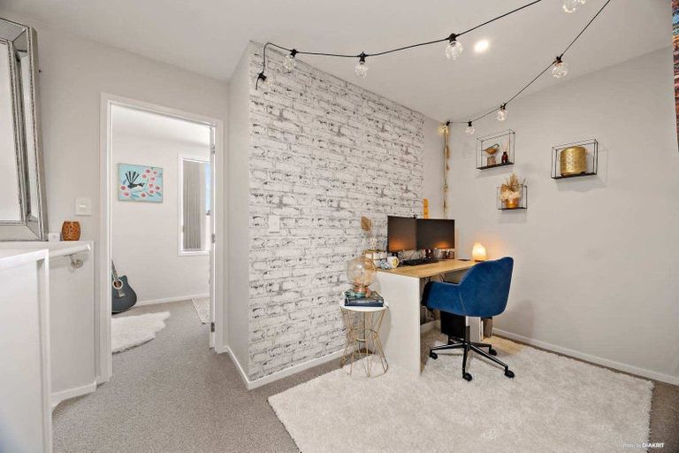 Photo of property in 61 Weir Lane, Silverdale, 0932