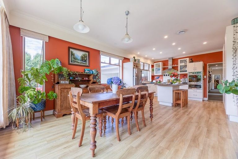 Photo of property in 46 North Manakau Road, Manakau, Levin, 5573