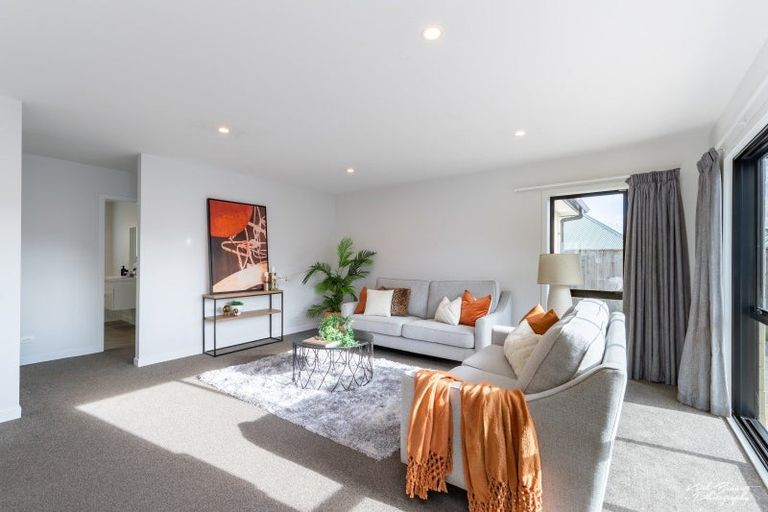 Photo of property in 25 Helvetia Grove, Naenae, Lower Hutt, 5011